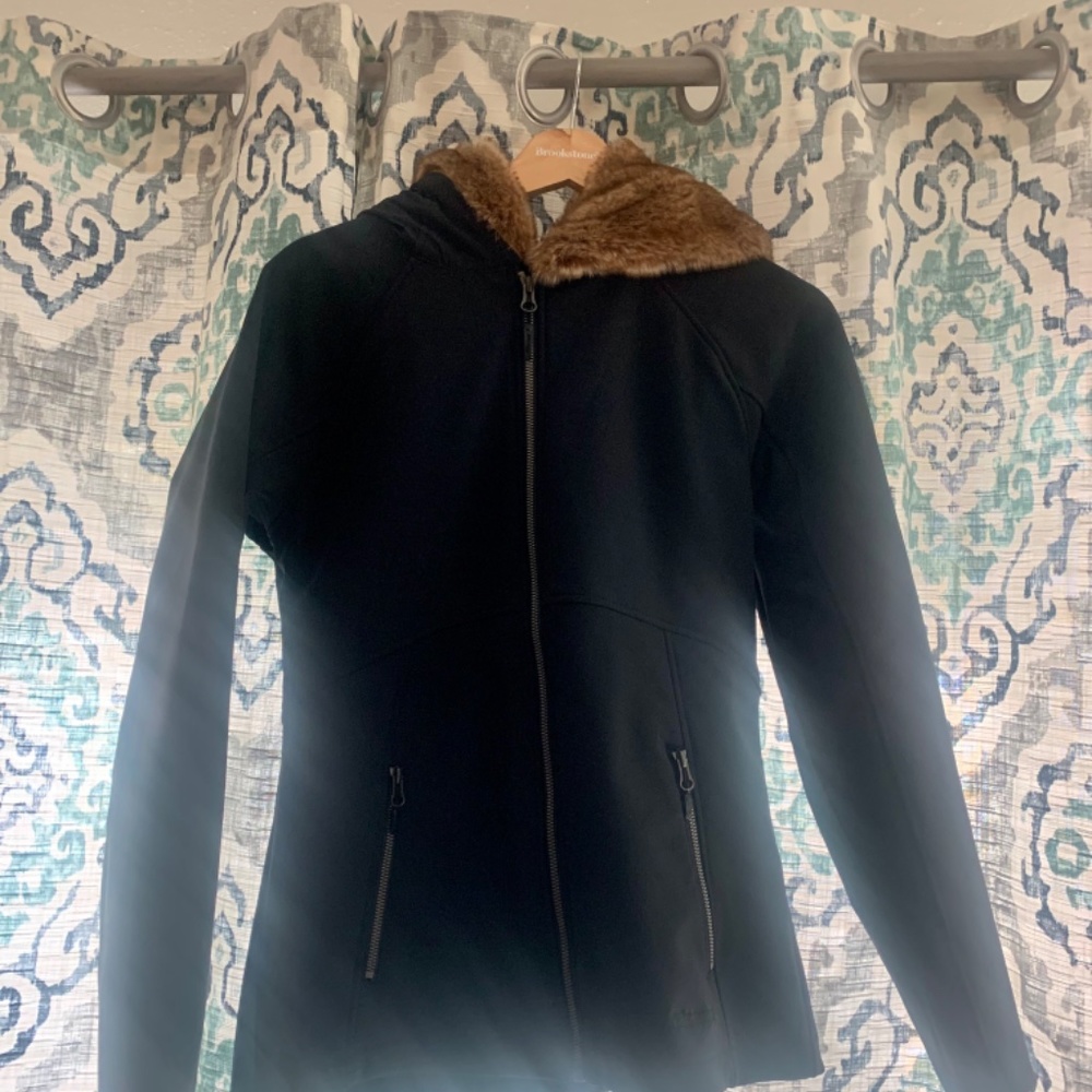 Marmot Furlong Soft Shell Jacket With Faux Fur, W… - image 7